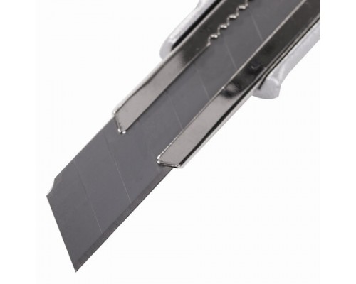 Нож канцелярский 18 мм BRAUBERG 