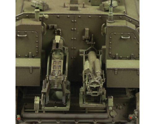 Модель для склеивания САУ Гаубица российская 152-мм 2С35 